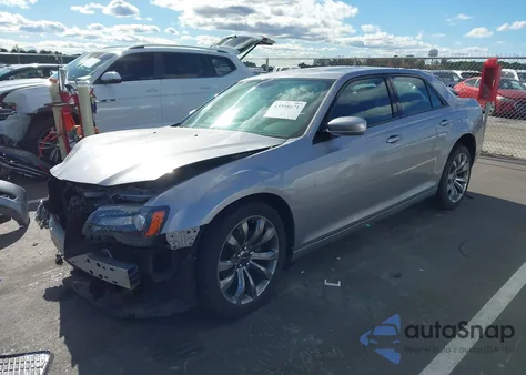2014 Chrysler 300 300S из США, поврежденный, VIN 2C3CCABG7EH361186